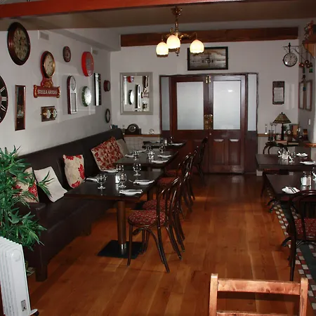 Chester Beatty Отель 3*