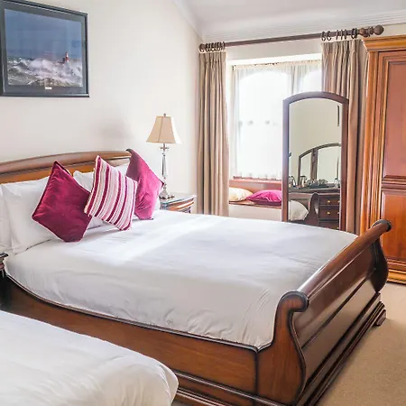 Отель Chester Beatty Ashford