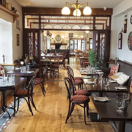 Отель Chester Beatty 3*